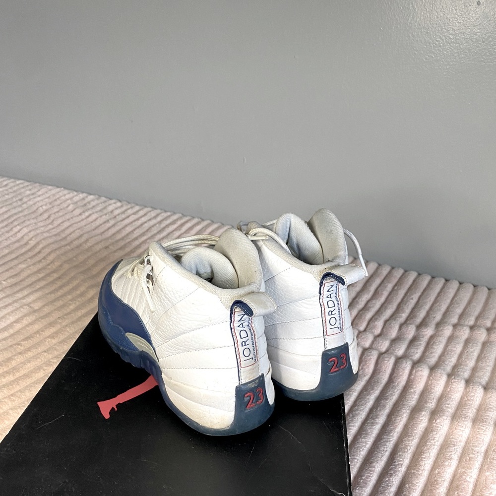 Jordan Air retros French Blue